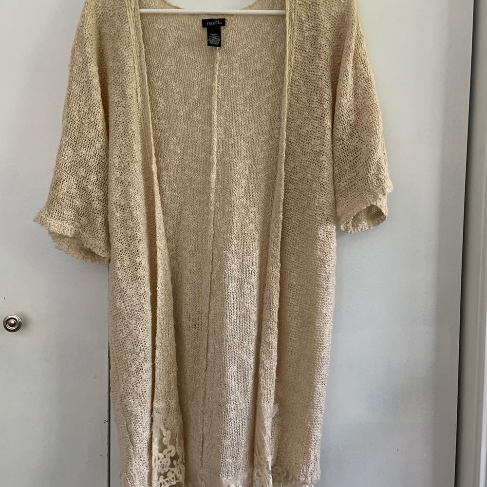 Knitted and lacy cardigan